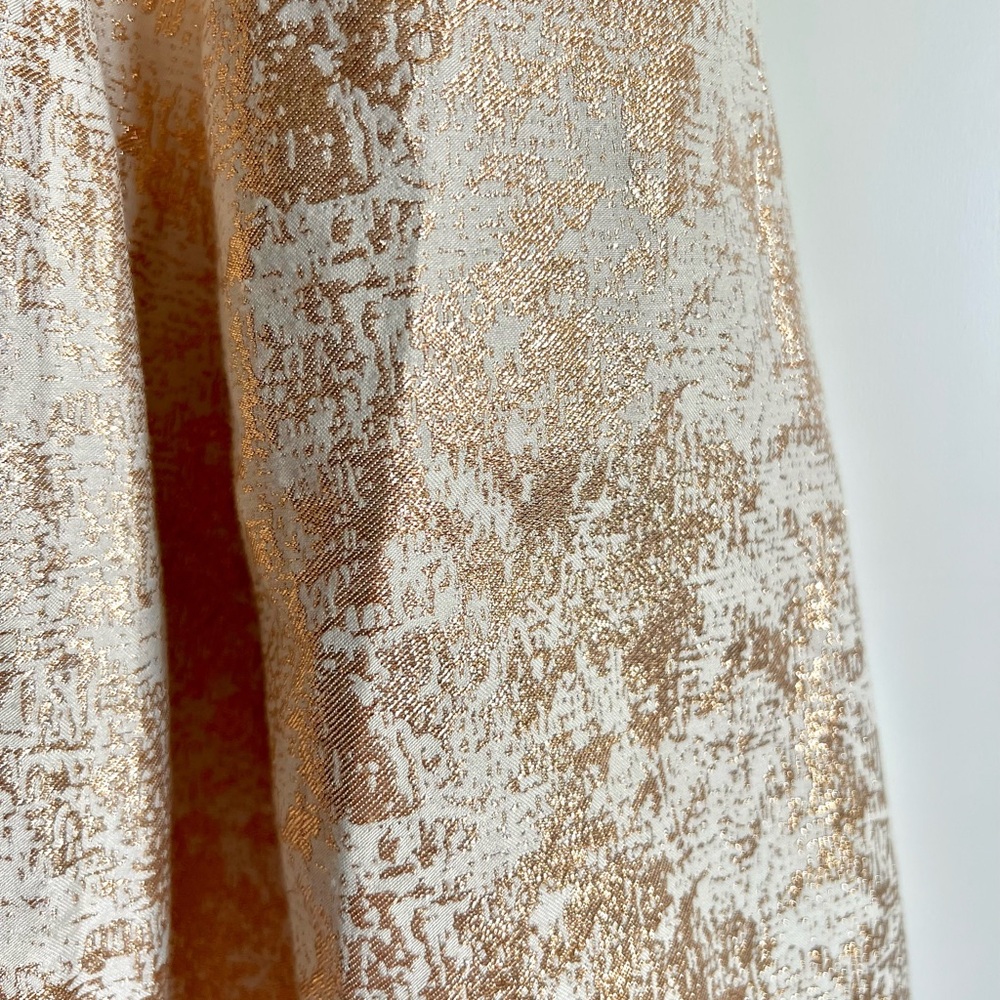 Cameo Dress - Picture 2 of 5